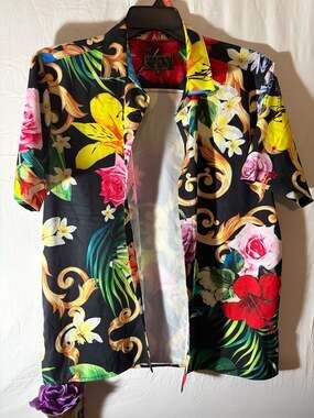 Baroque Gold by Drill Clothing Co. Men's Black Floral Baroque Print Short Sleeve